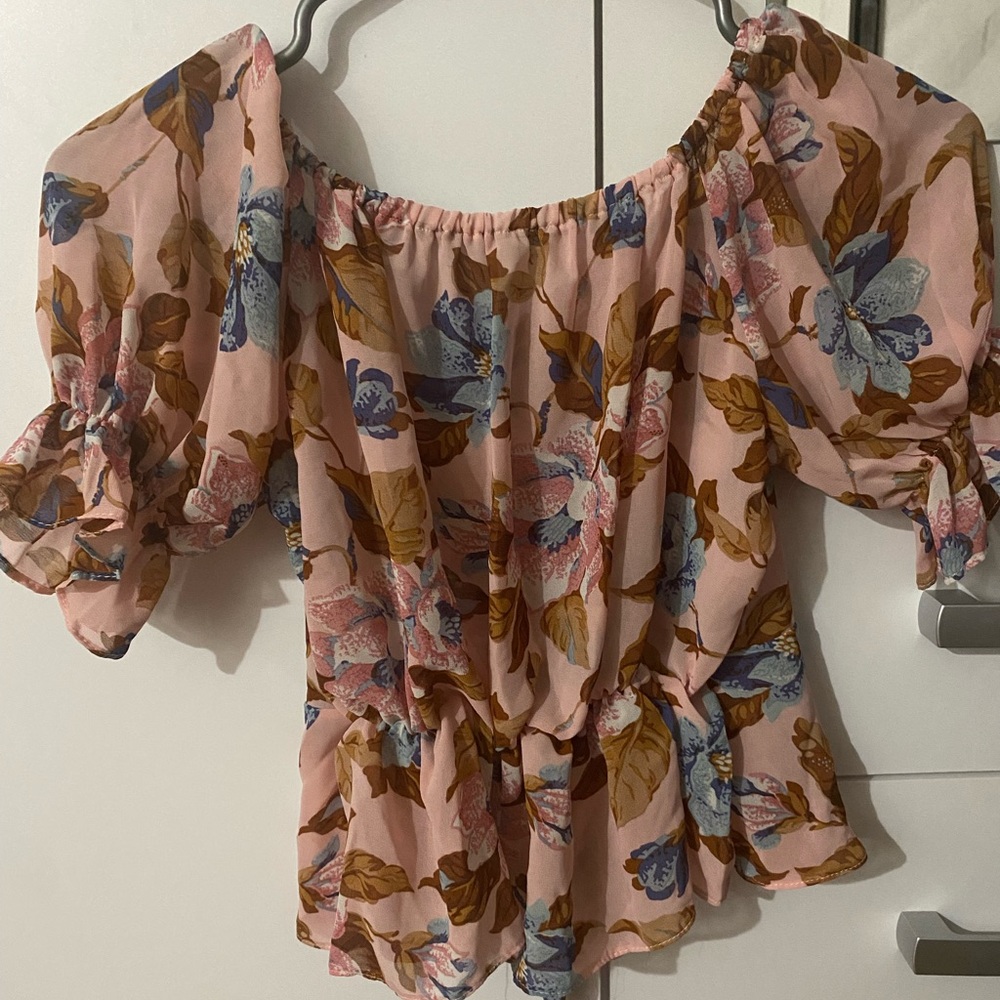 Blouse - Picture 2 of 3